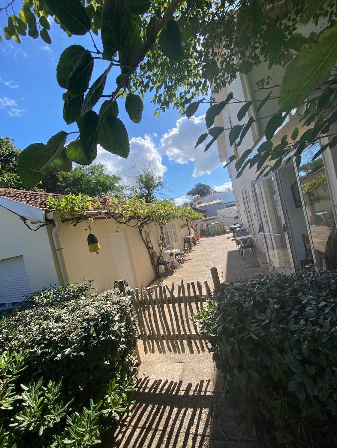 Hotel Au Bon Landais Biscarrosse-Plage Exterior foto
